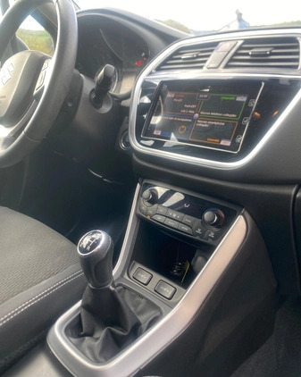 Suzuki SX4 S-Cross cena 30800 przebieg: 69000, rok produkcji 2018 z Zawichost małe 562